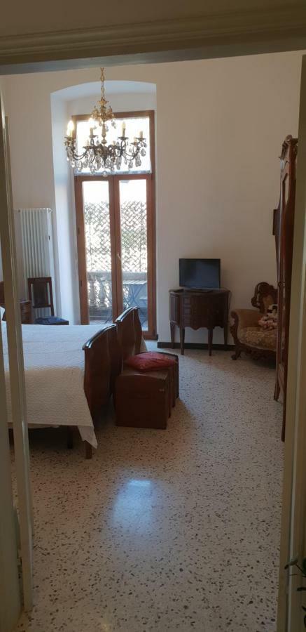 Glam Giulia La Spezia